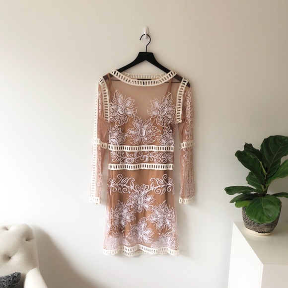 For Love And Lemons Dresses & Skirts - For Love & Lemons Mesh Embroidered Dress